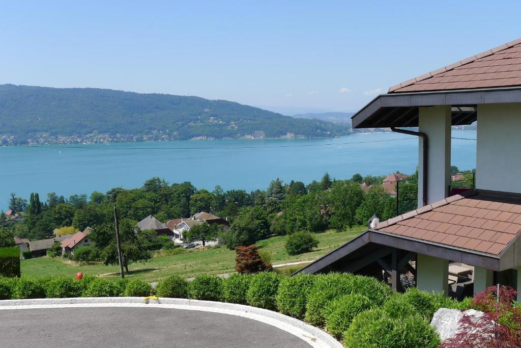 Le Clos Du Lac - Location De Chambres Veyrier-du-Lac Zewnętrze zdjęcie