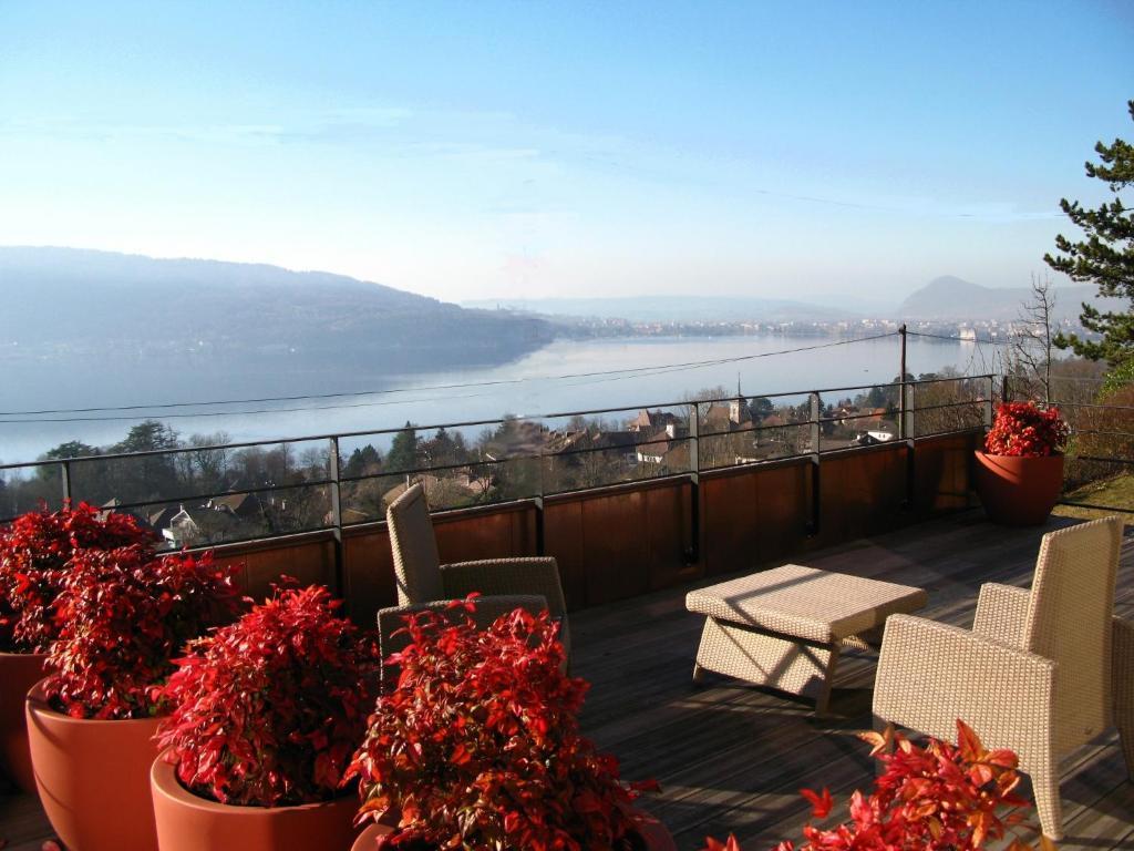 Le Clos Du Lac - Location De Chambres Veyrier-du-Lac Zewnętrze zdjęcie